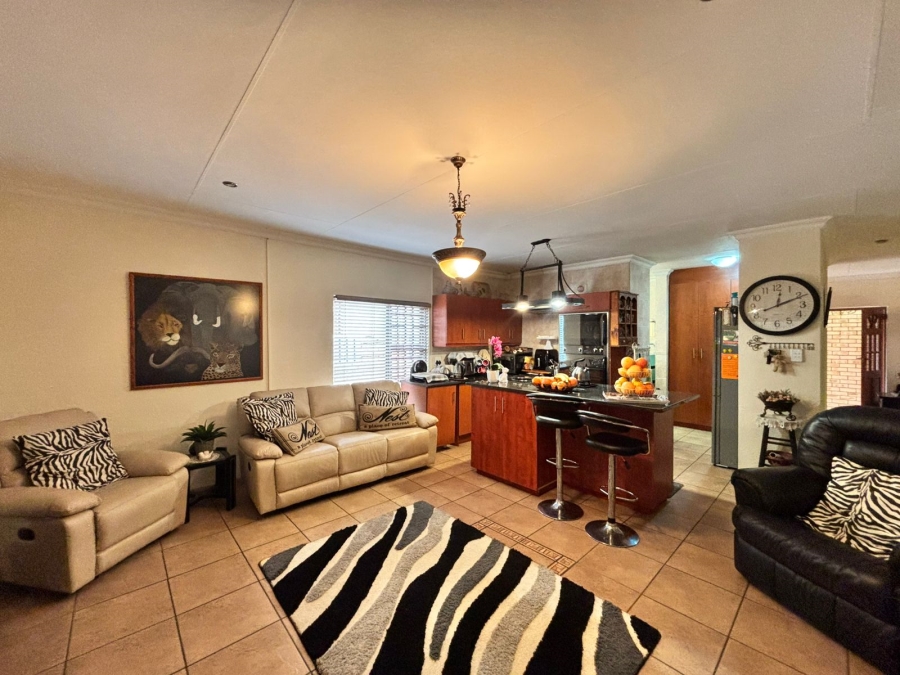 3 Bedroom Property for Sale in Wilkoppies North West